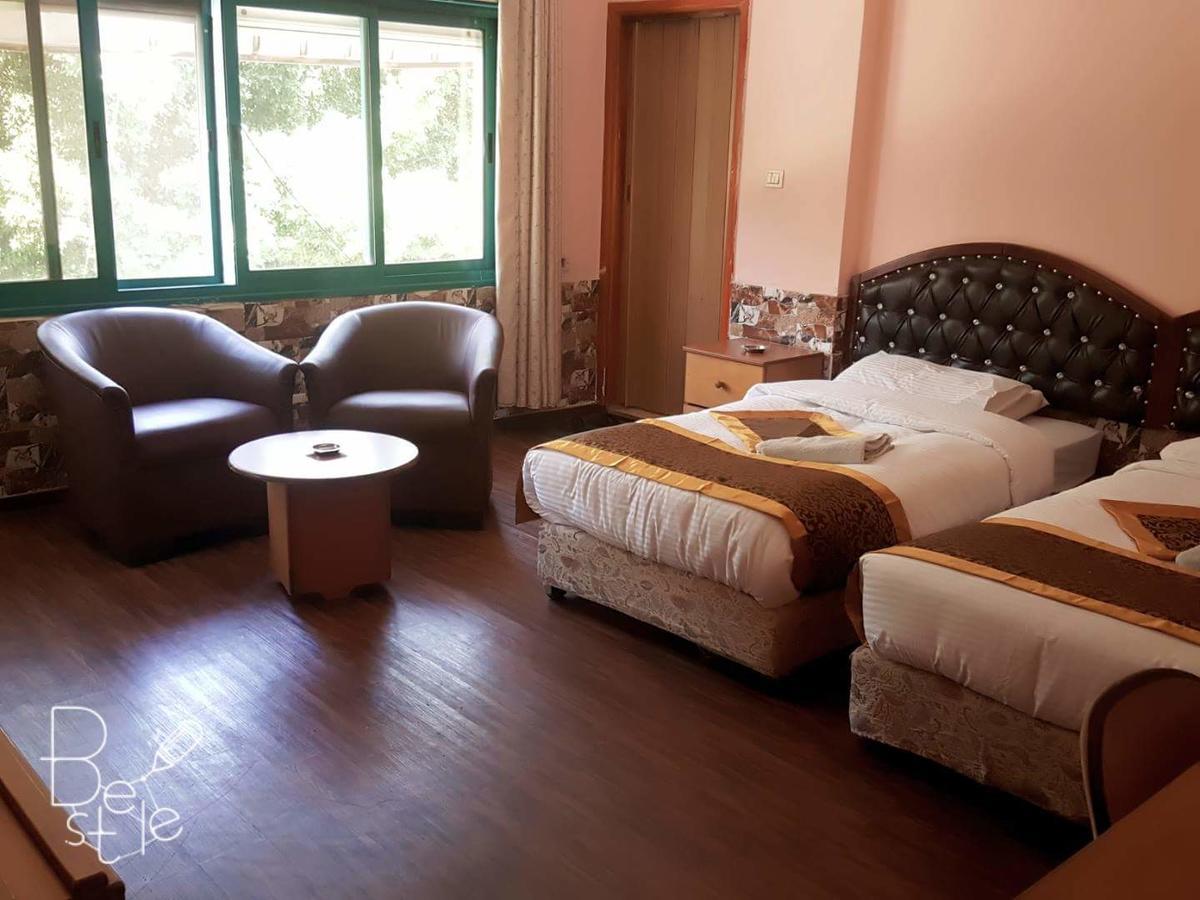 Crystal Hotel فندق كريستال Nablus Eksteriør bilde