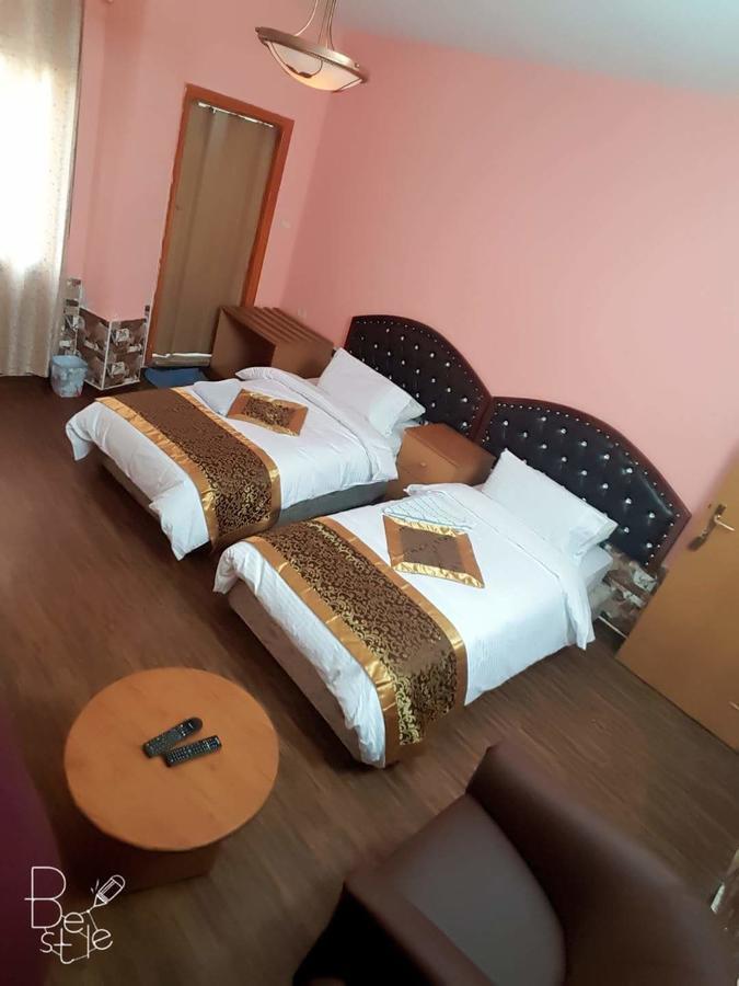 Crystal Hotel فندق كريستال Nablus Eksteriør bilde