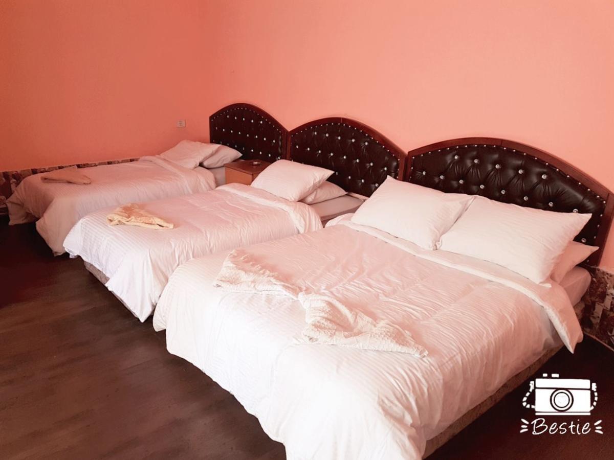 Crystal Hotel فندق كريستال Nablus Eksteriør bilde
