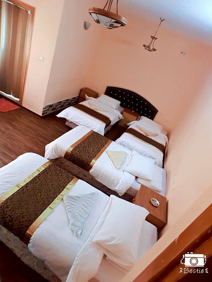 Crystal Hotel فندق كريستال Nablus Eksteriør bilde