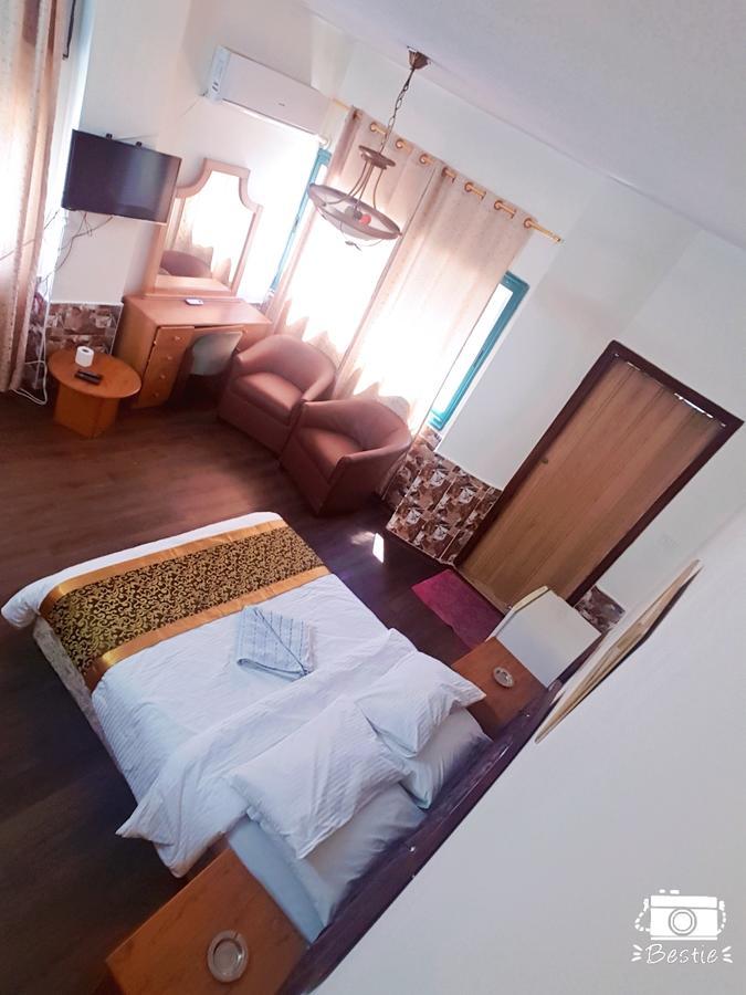 Crystal Hotel فندق كريستال Nablus Eksteriør bilde