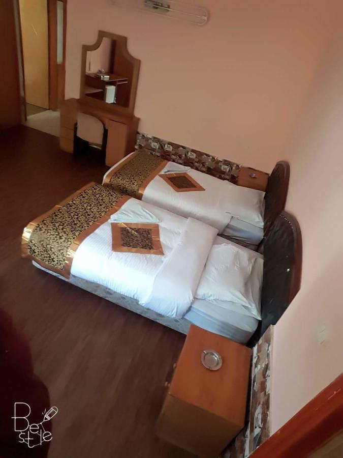 Crystal Hotel فندق كريستال Nablus Eksteriør bilde